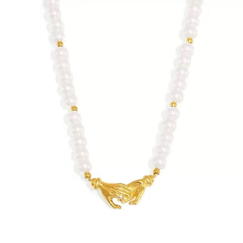 שרשרת יד ביד