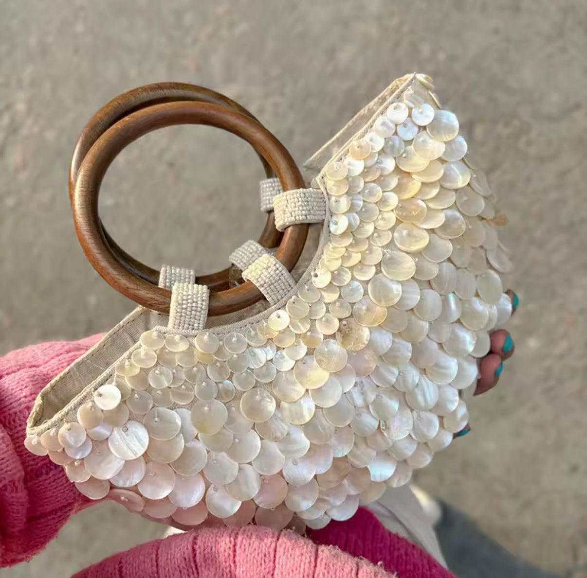 NOA תיק צדפות