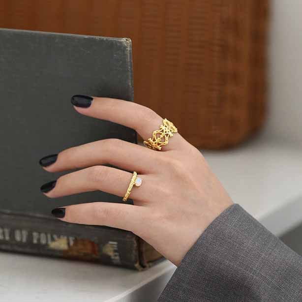 טבעת אופל לבן