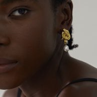 עגילי קשר זהב